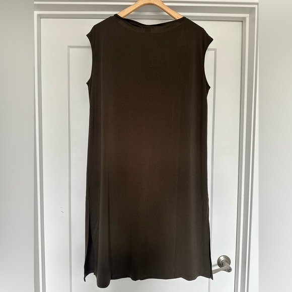 H&M Women’s Olive Sleeveless Tunic Dress with Side Slit - Picture 3 of 4